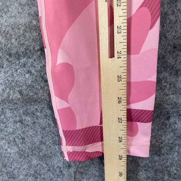 Zyia Active Leggings 2 Pink Camo Light N Tight Pocket Capri - Picture 10 of 10